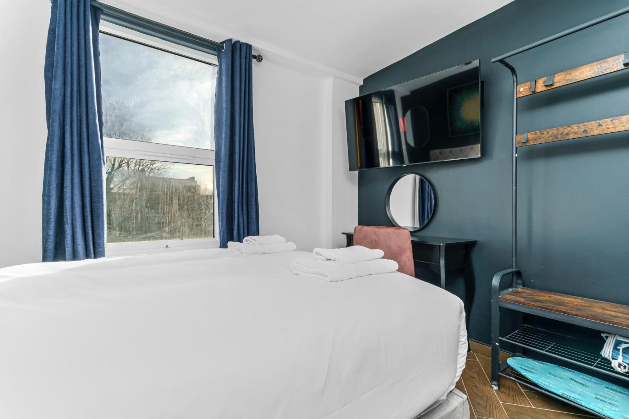 G Eighty Four Apart otel Londra Dış mekan fotoğraf