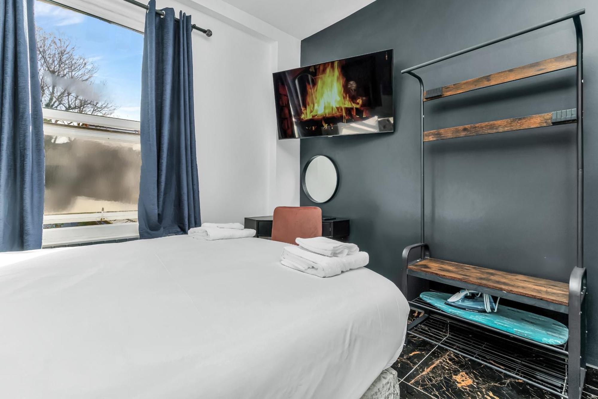 G Eighty Four Apart otel Londra Dış mekan fotoğraf