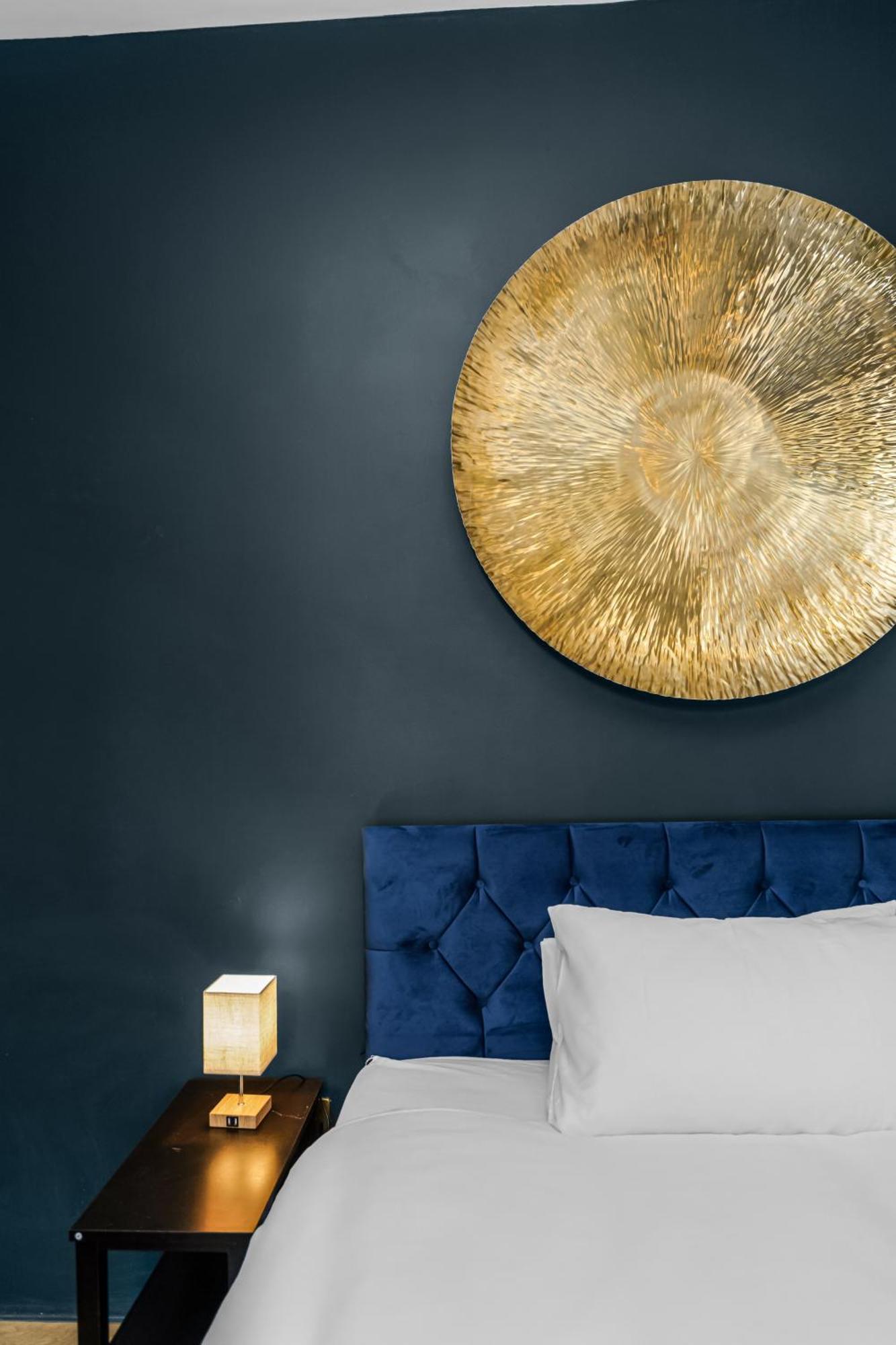 G Eighty Four Apart otel Londra Dış mekan fotoğraf