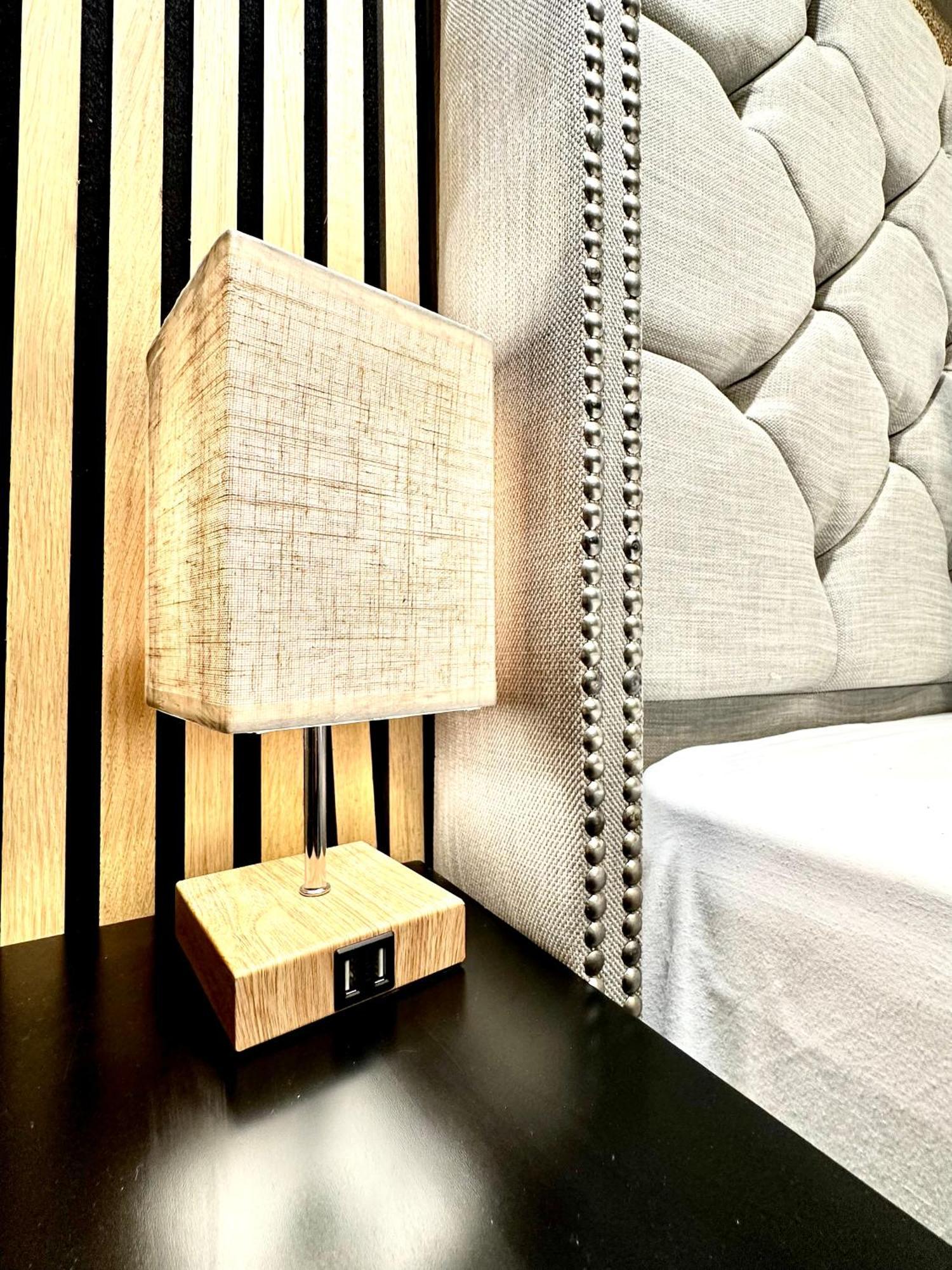 G Eighty Four Apart otel Londra Dış mekan fotoğraf