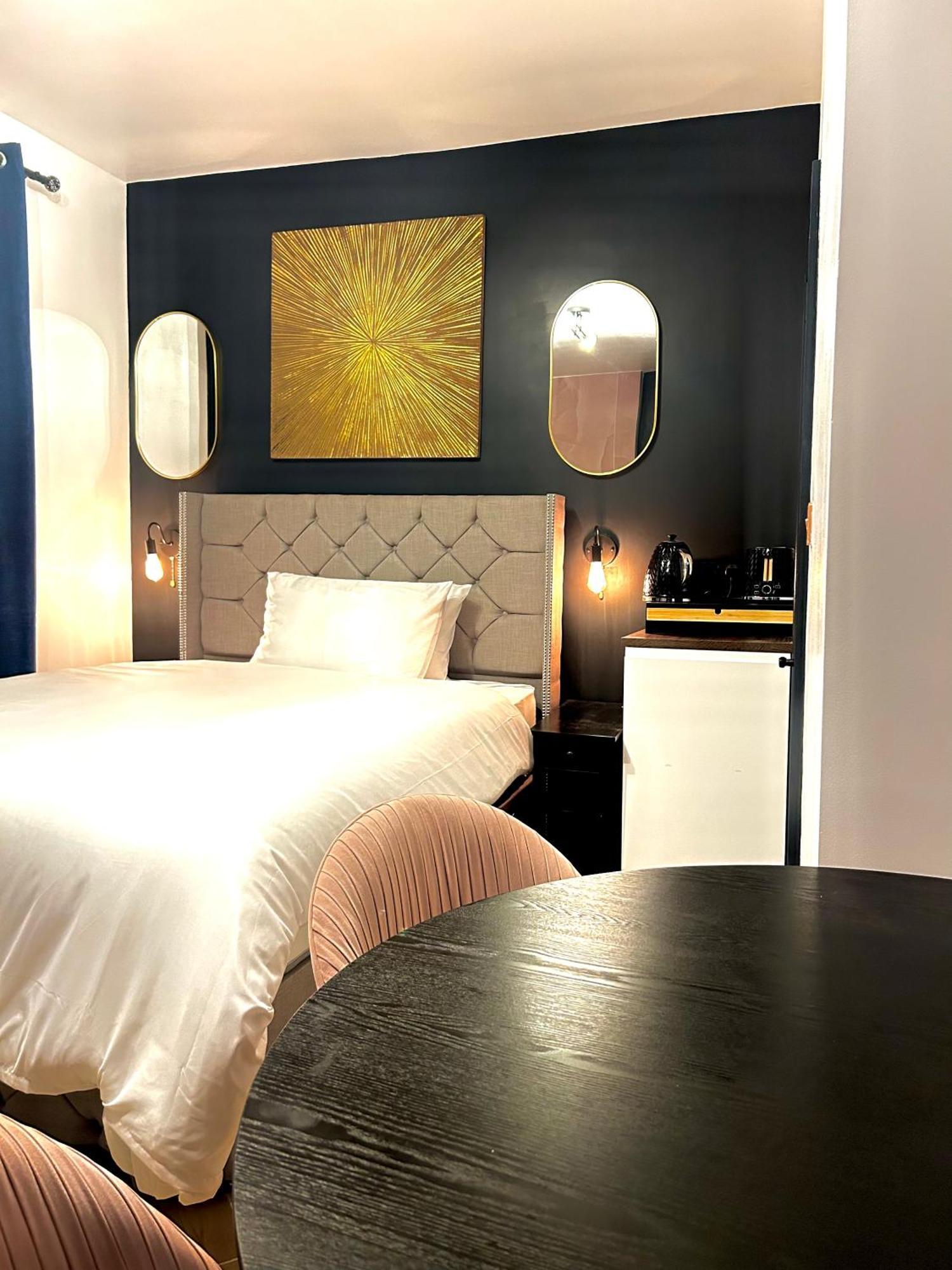 G Eighty Four Apart otel Londra Dış mekan fotoğraf